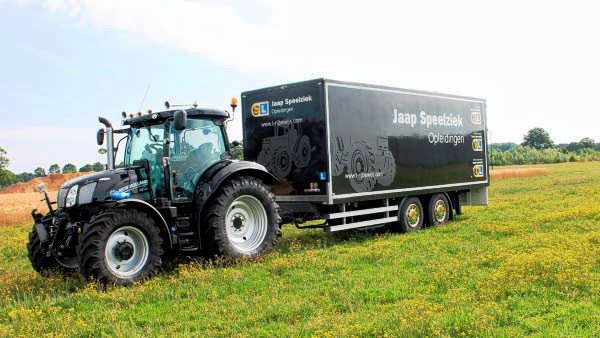 EBLO levert stoelen voor lestractoren