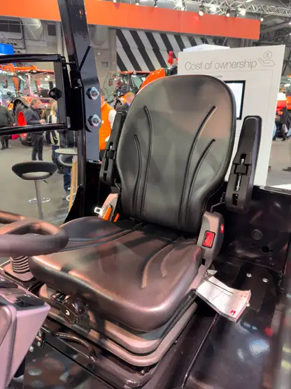 UnitedSeats seat on Kubota wheel loader
