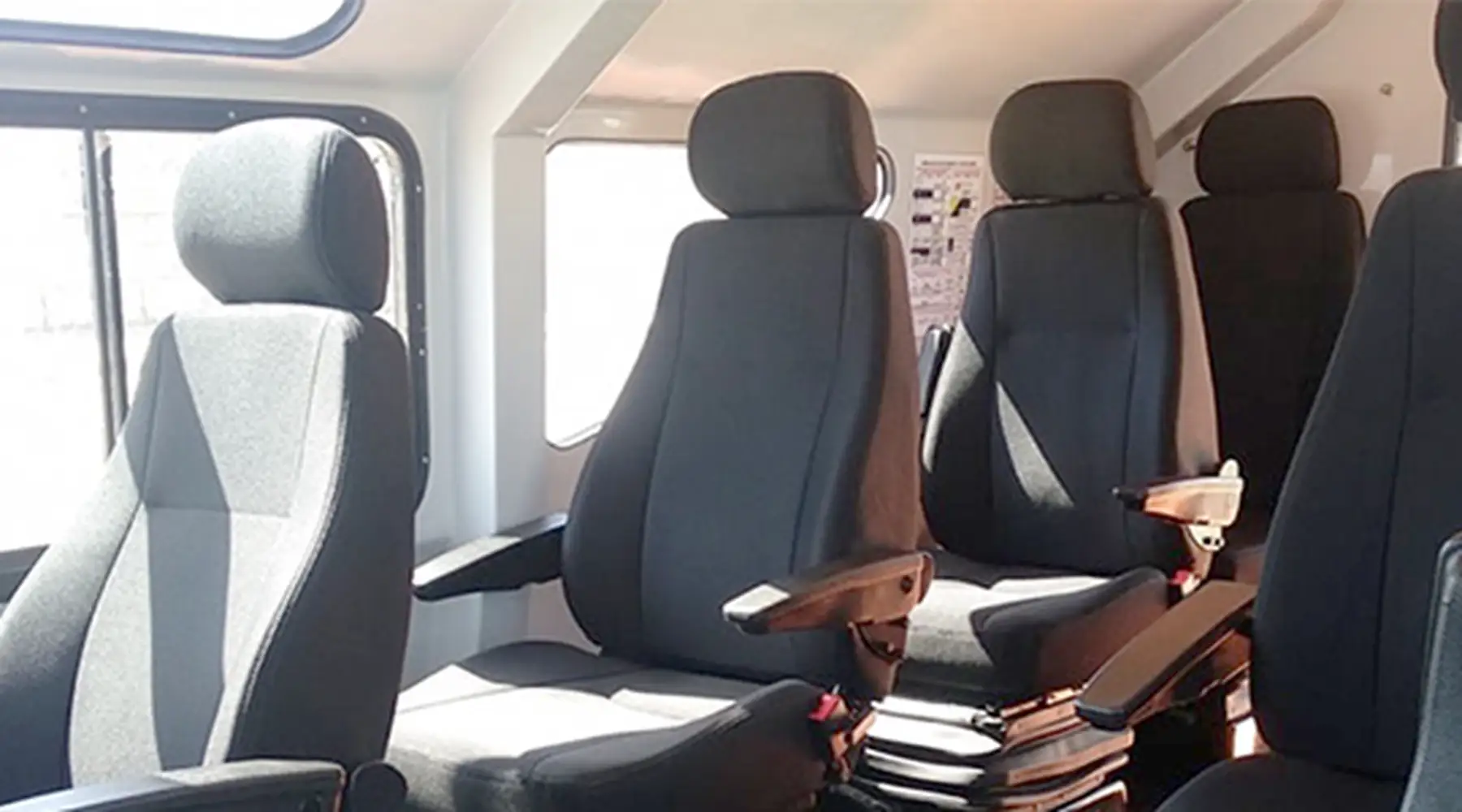 UnitedSeats marine seats at the helm