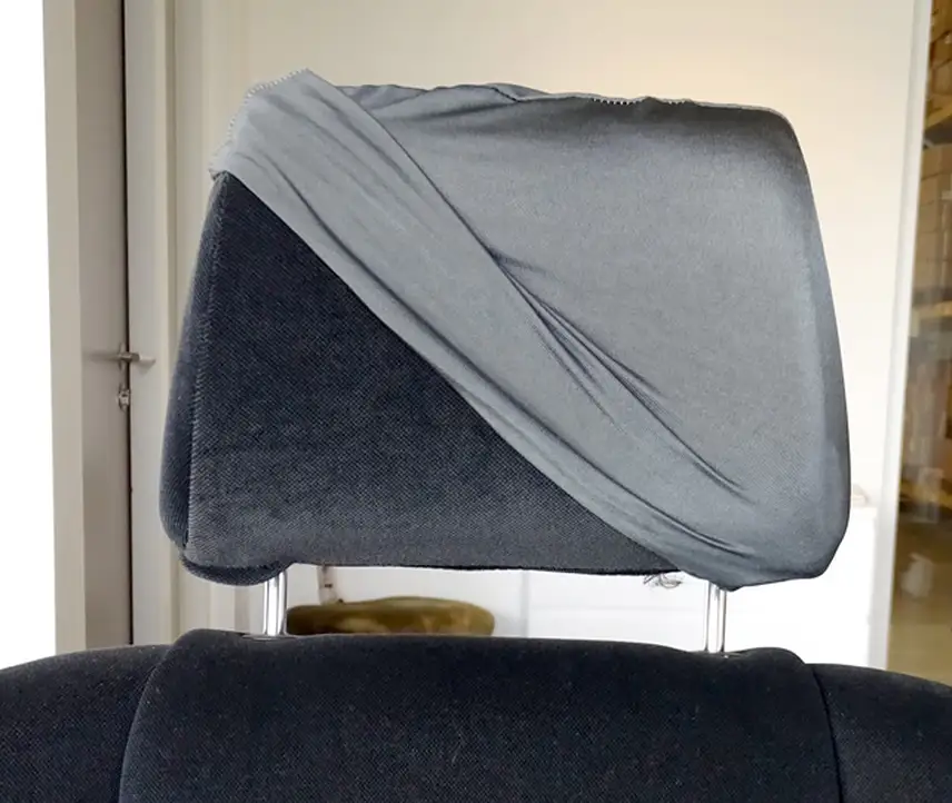 ASS stoel met hoes voor hoofdsteun