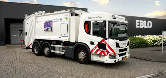 UnitedSeats Voyager C65 vrachtwagenstoel in afvalwagen gemeente Alphen aan den Rijn