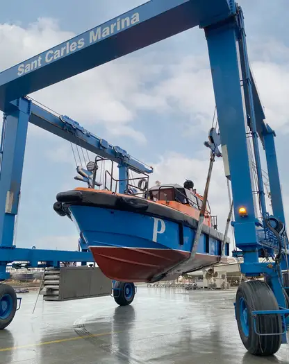 UnitedSeats Spanish dealer Sumsertech fitted UnitedSeats seats at pilot boat