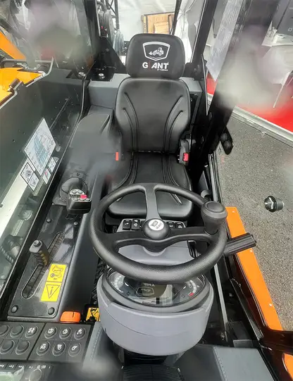 UnitedSeats dealer Azur Siège France represents UnitedSeats at the Sommet de L’Elevage show