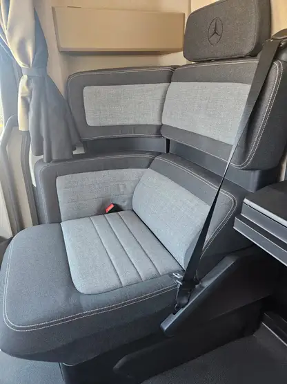 Mercedes customer asks for Voyager C70 air seat in new truck