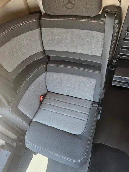 Mercedes customer asks for Voyager C70 air seat in new truck
