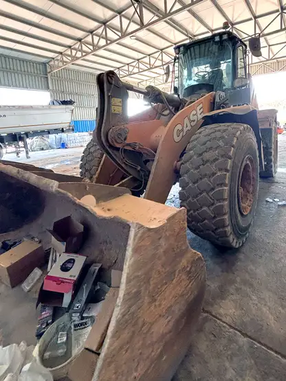 UnitedSeats dealer Asfir completes seat installation in Case wheeled loader