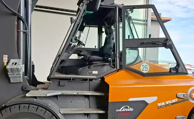 maatwerk zitoplossingen voor Van der Vlist Moerdijk Linde heftrucks