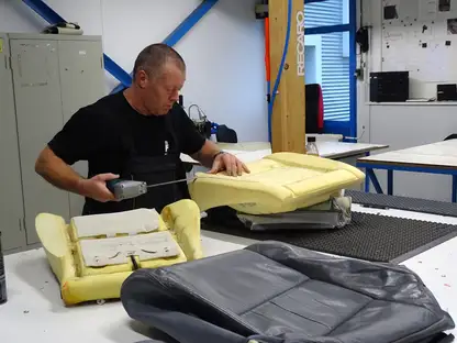 Herstofferen stoel Toyota landcruiser