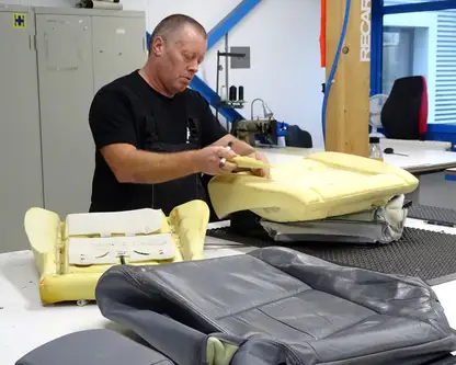 zitgedeelte stoel Toyota landcruiser herstofferen