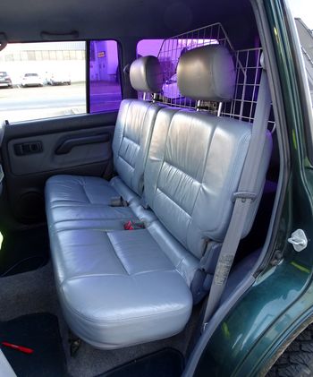 achterbank Toyota landcruiser hergestoffeerd
