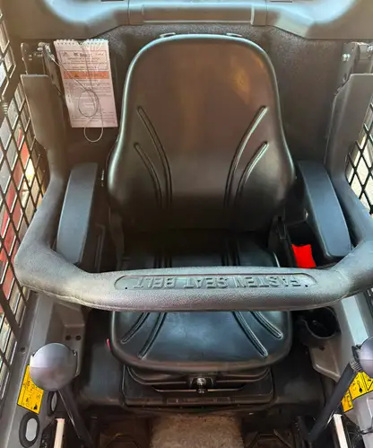 Air seat LGV64/C2 installed in Bobcat skid steer
