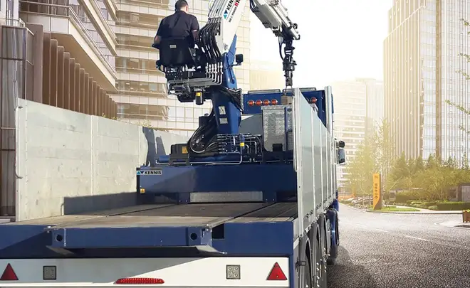 Kennis crane with UnitedSeats MI560 K