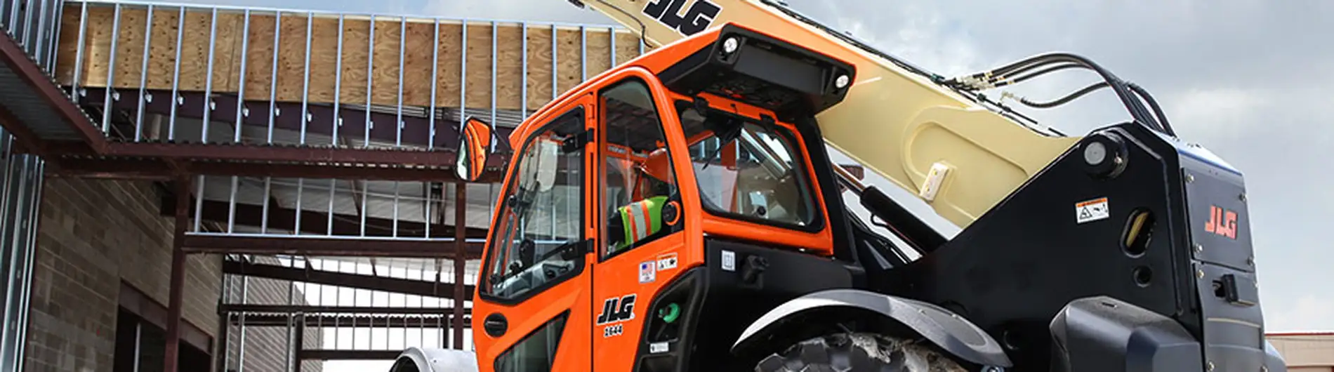 UnitedSeats seat for JLG telehandler