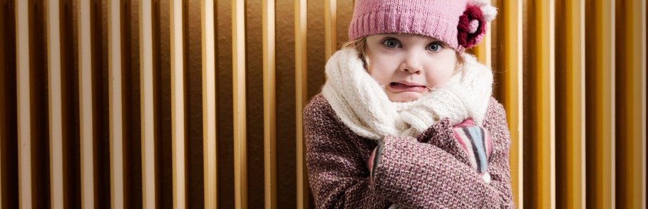 meisje voor verwarming