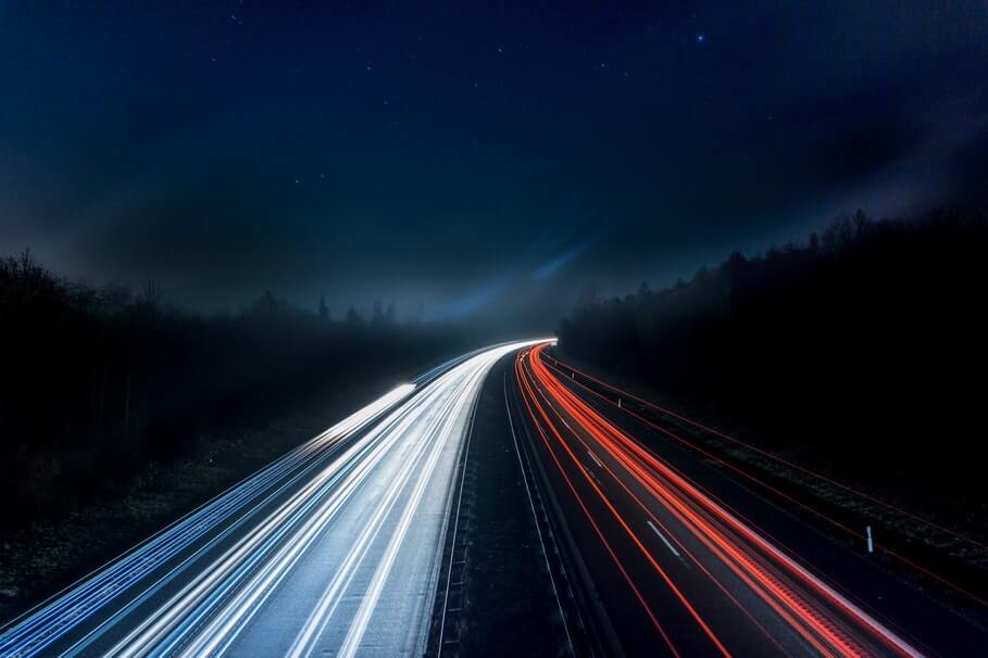 snelweg elektrische auto vakantie