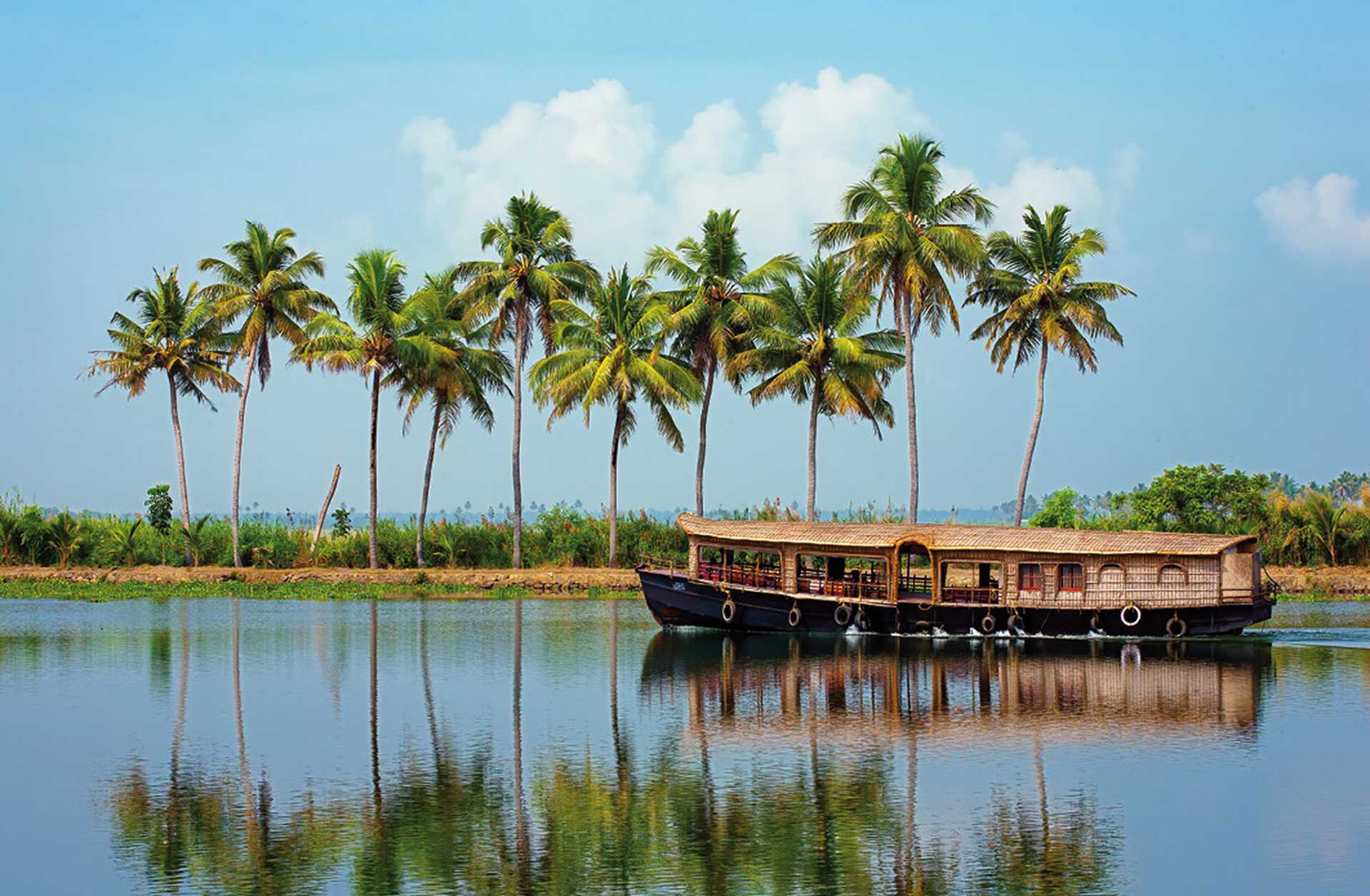 Kerala houseboat_Alleppey India