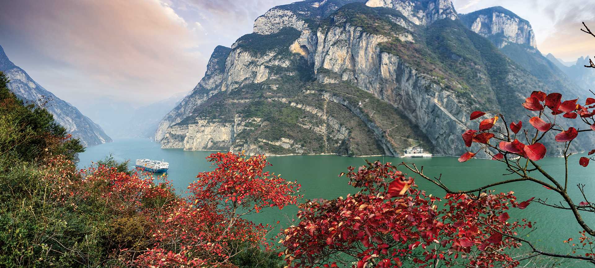 Three Gorges, Yangtze River