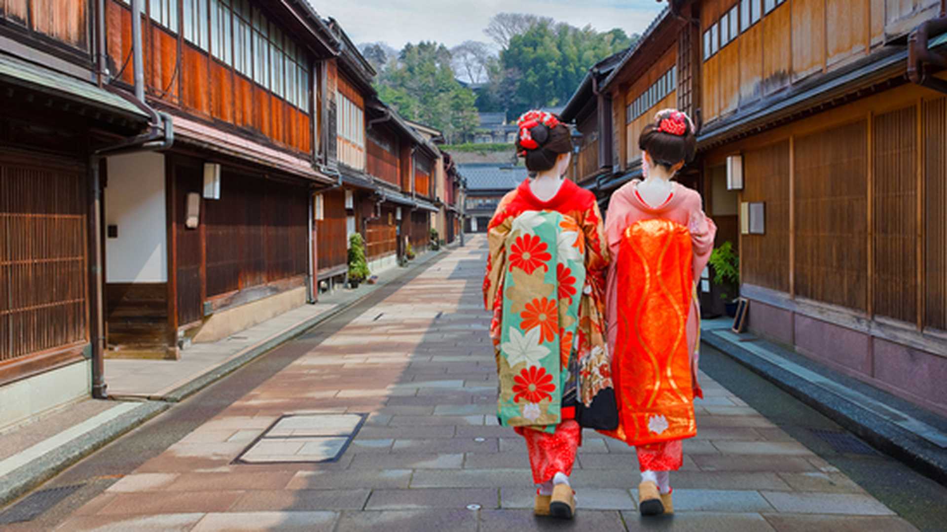 Japanese Geisha at Higashi-Chaya-gai - Geisha District in Kanazawa, Japan