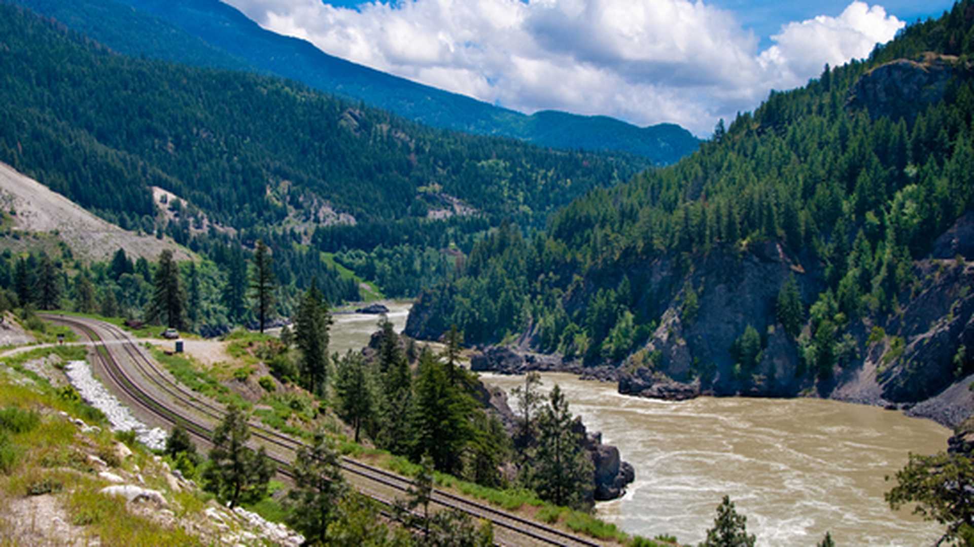 Fraser River and Pacific Canadian Railway