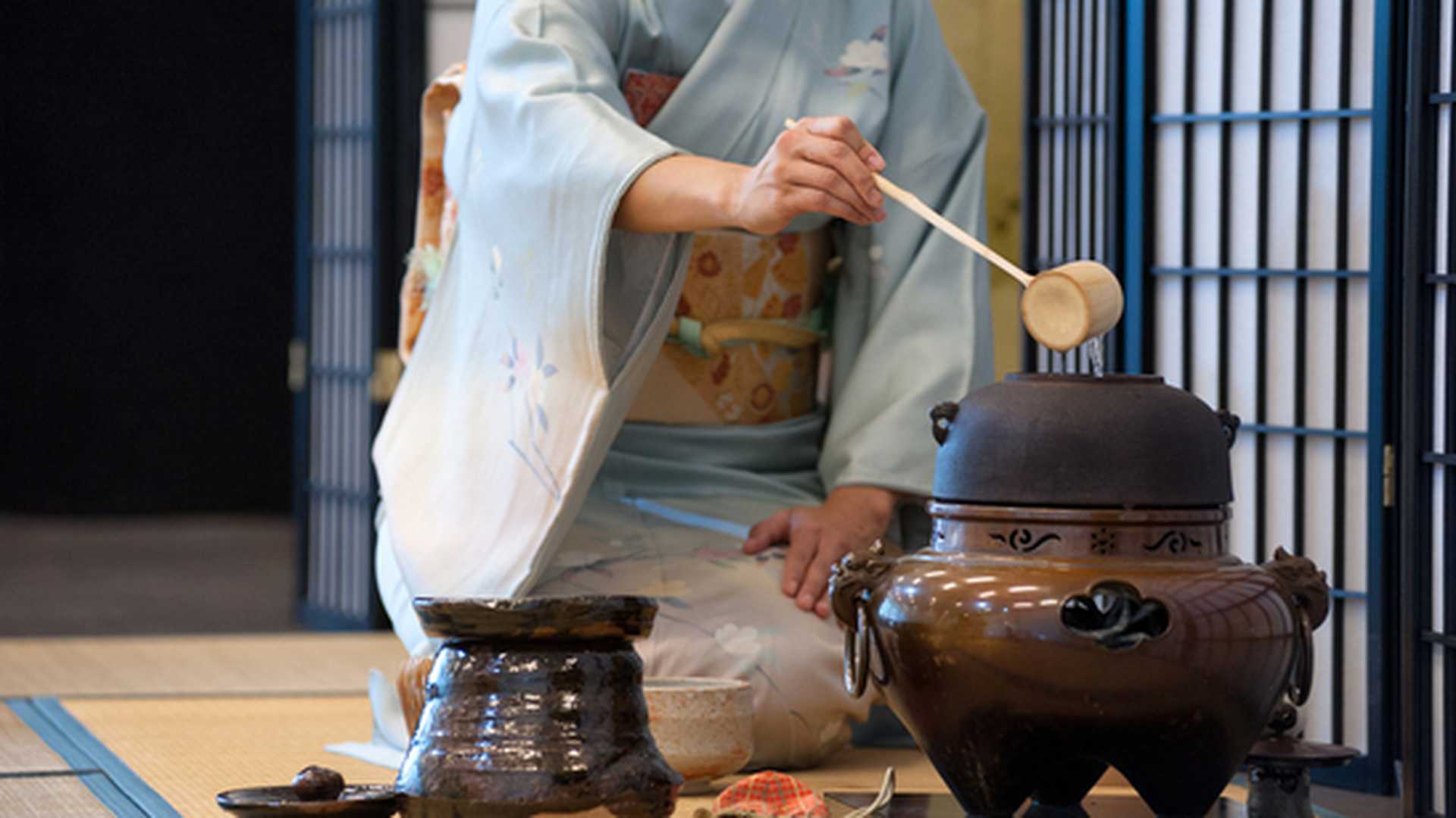 Watching a traditional tea ceremony in Japan