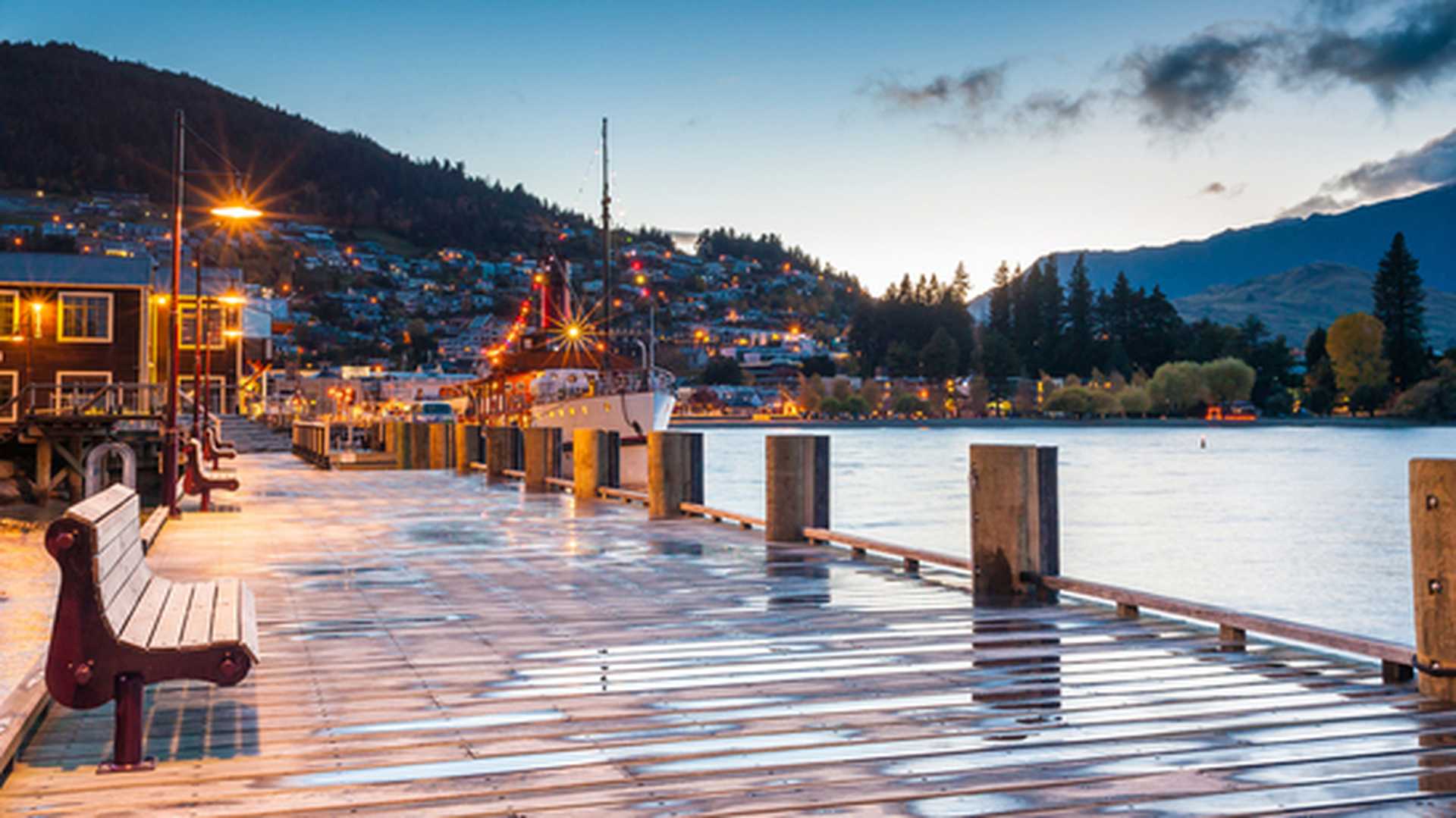 Lake Wakatipu at twilight, Queenstown, New Zealand