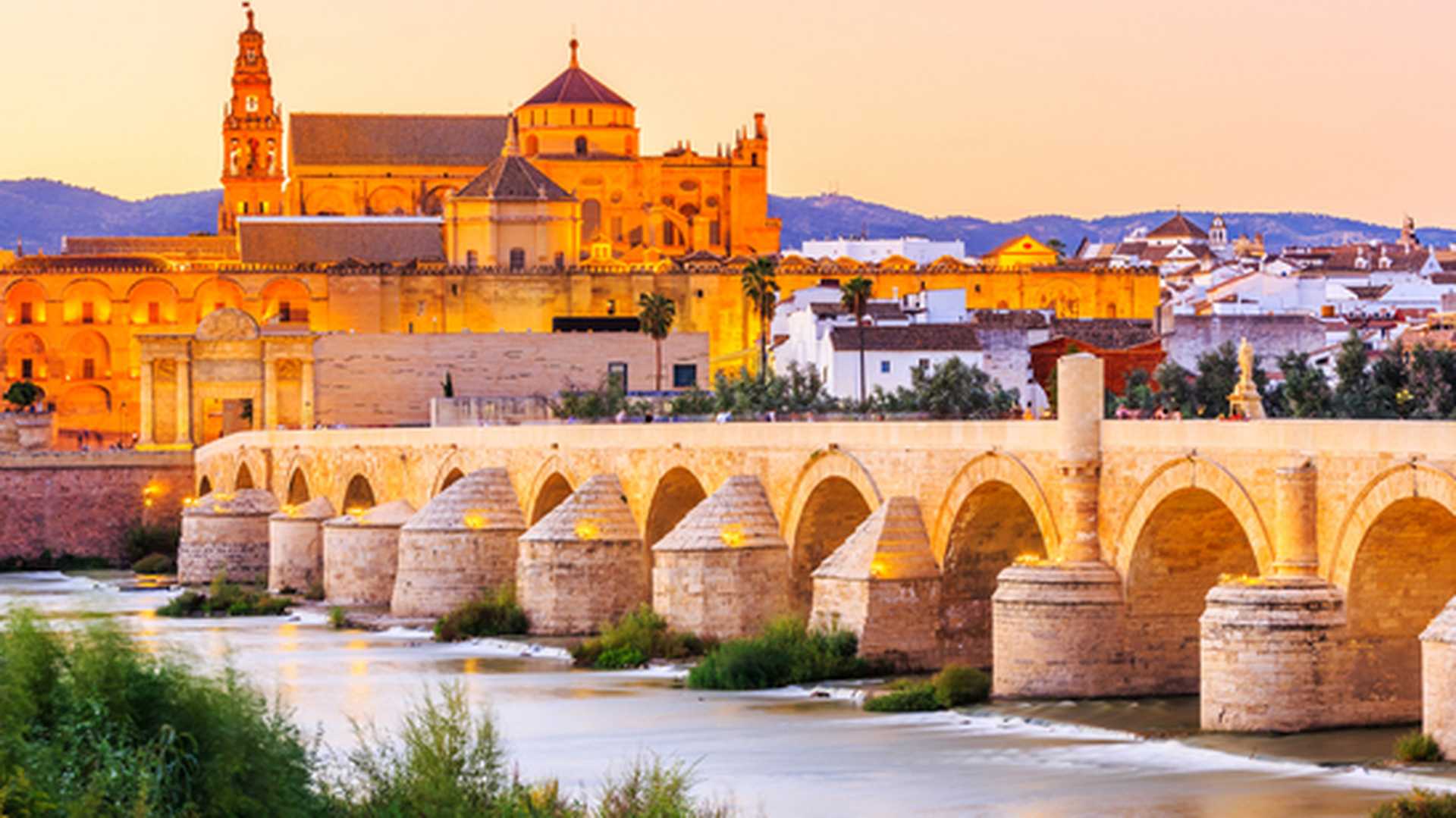  Roman Bridge and Mezquita on the Guadalquivir River, Cordoba, Spain