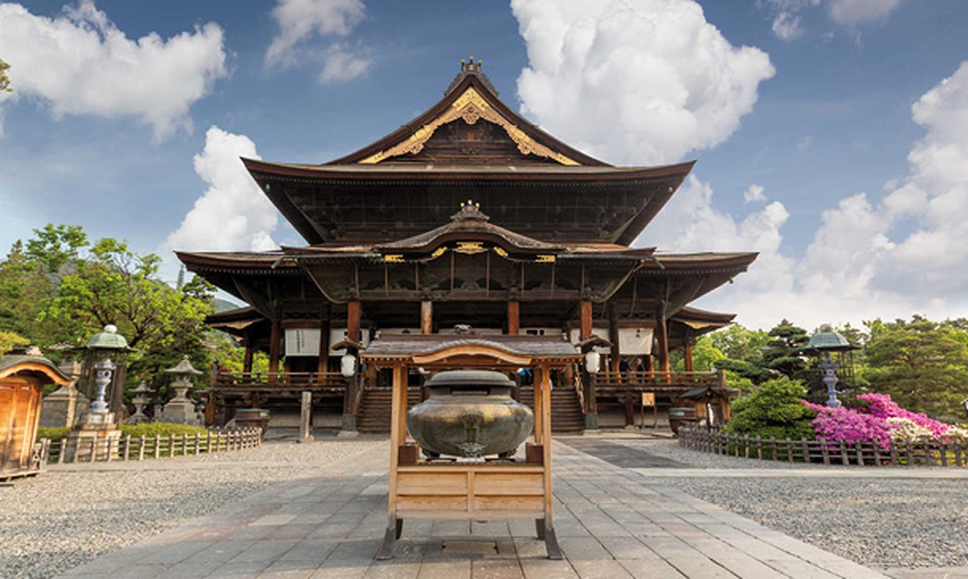 Zenkoji Temple