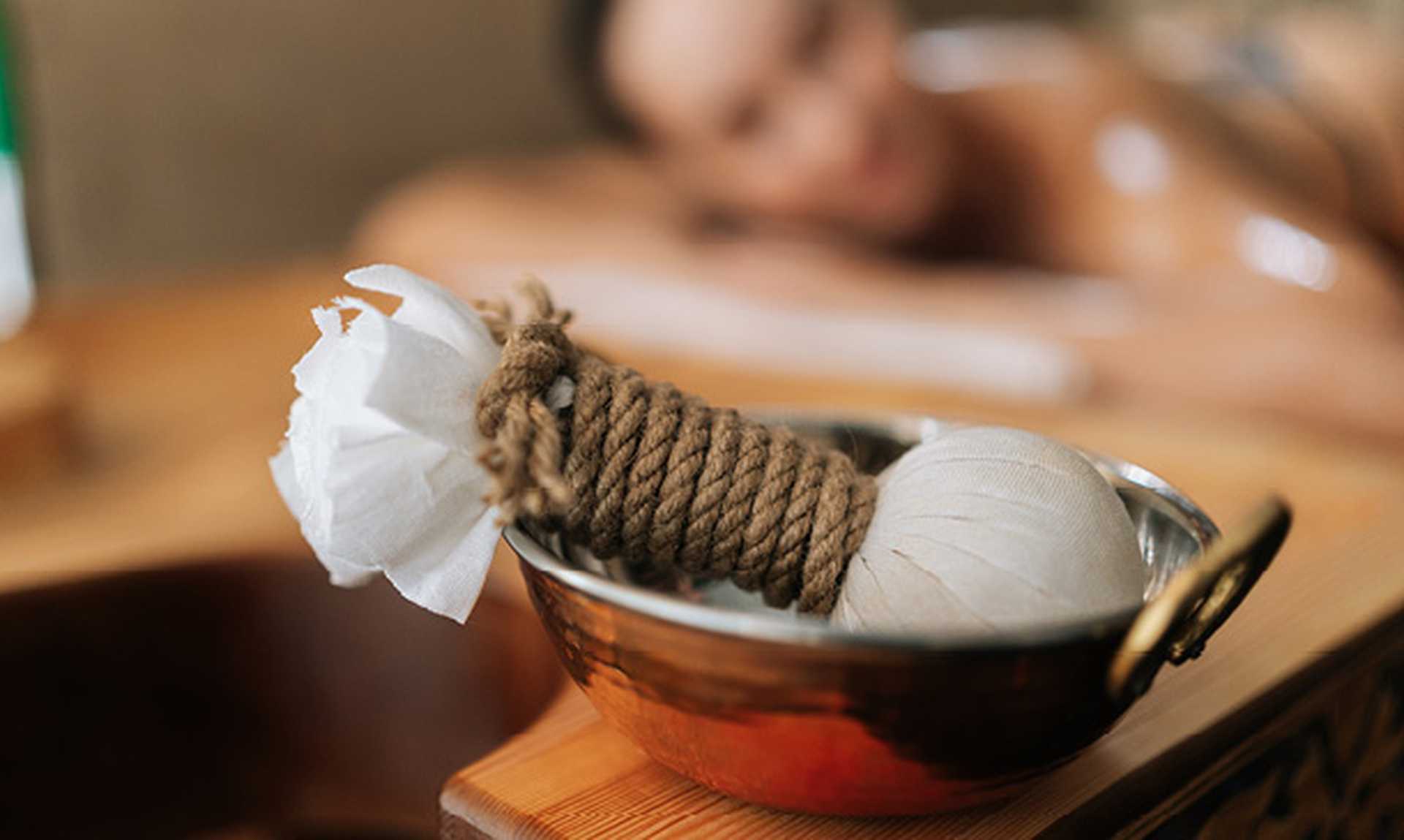 Ayurvedic treatment Kizhi from Kerala
