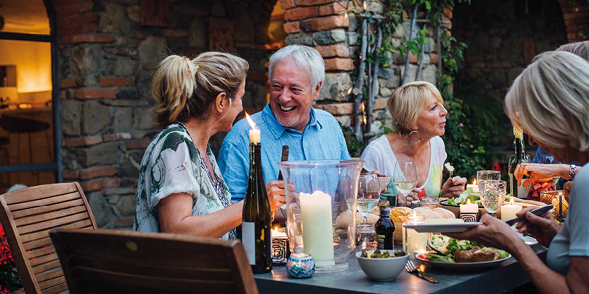Al Fresco Dining with Friends