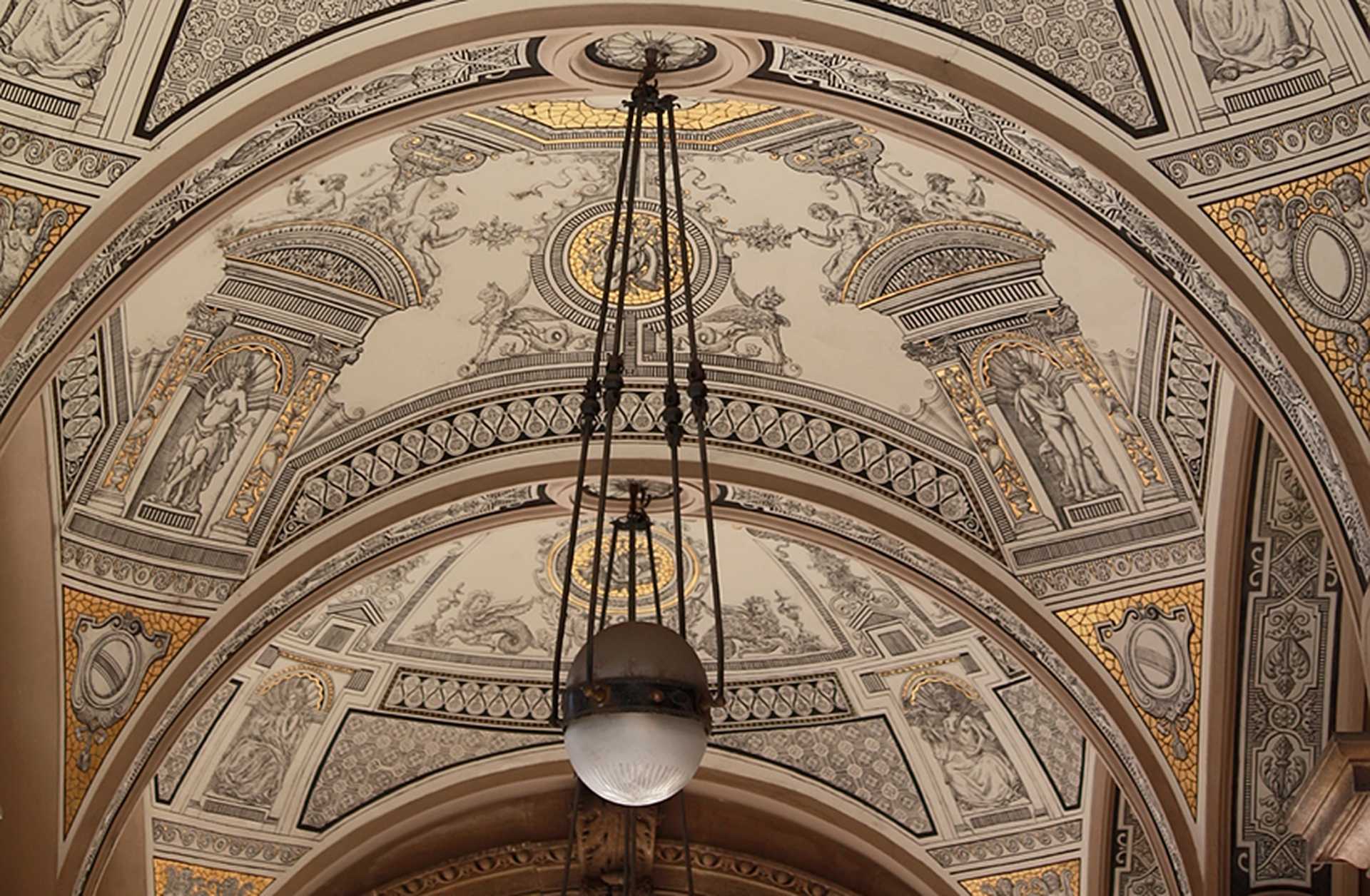 Discover cultural highlights in Budapest on a river cruise 