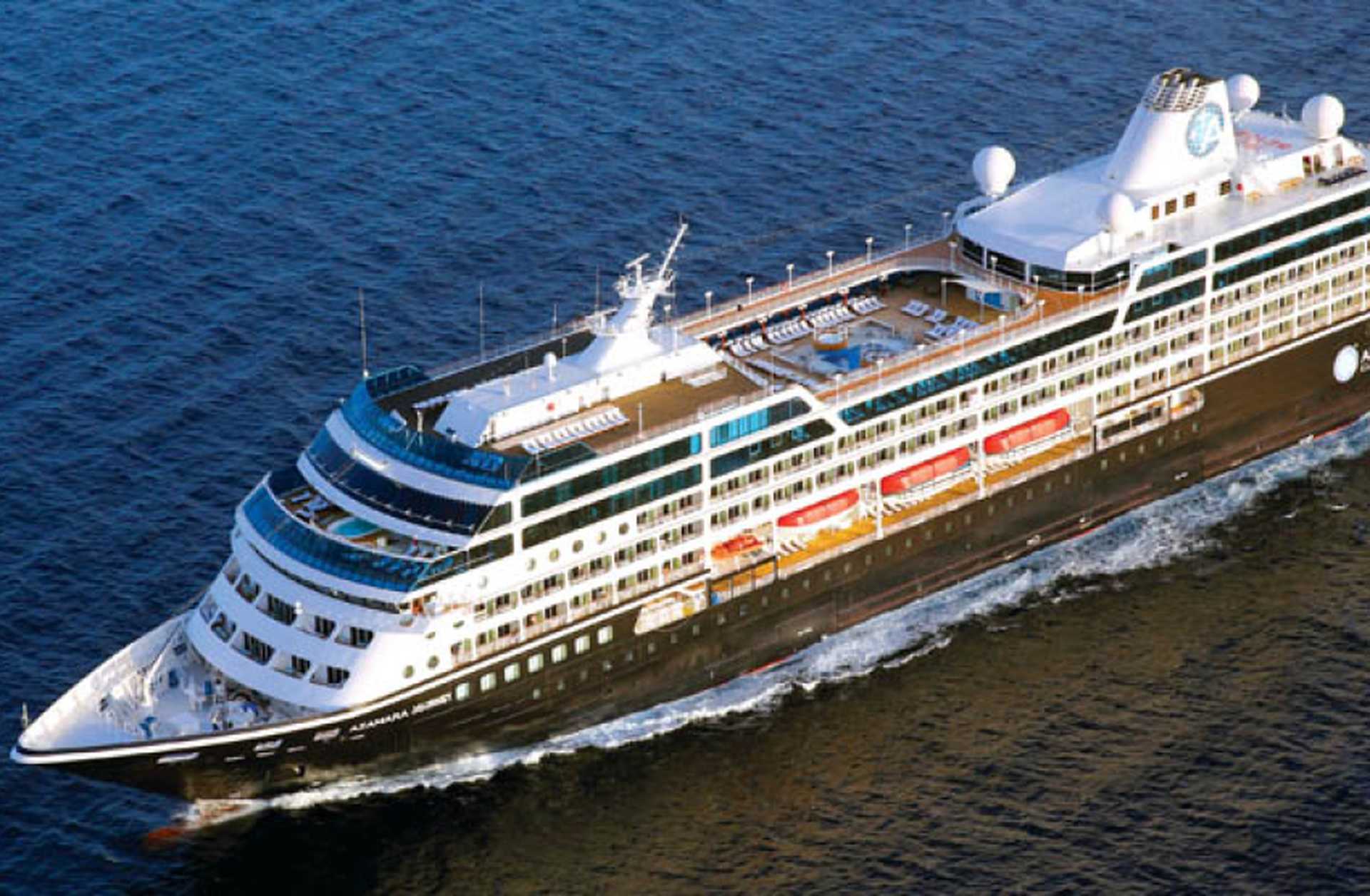 Azamara Journey cruise ship at sea