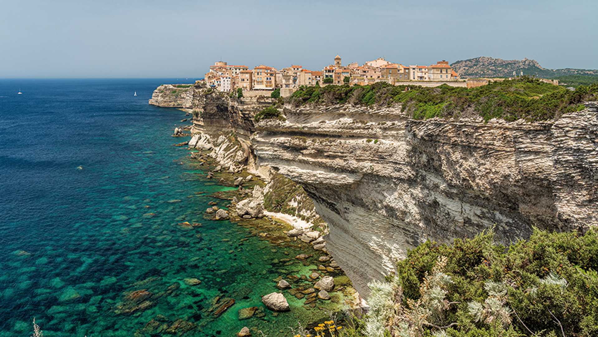 Stunning Bonifacio