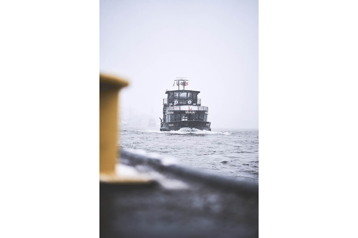 Tamron 35-100mm f2.8 Beispielbilder Fähre Hamburg