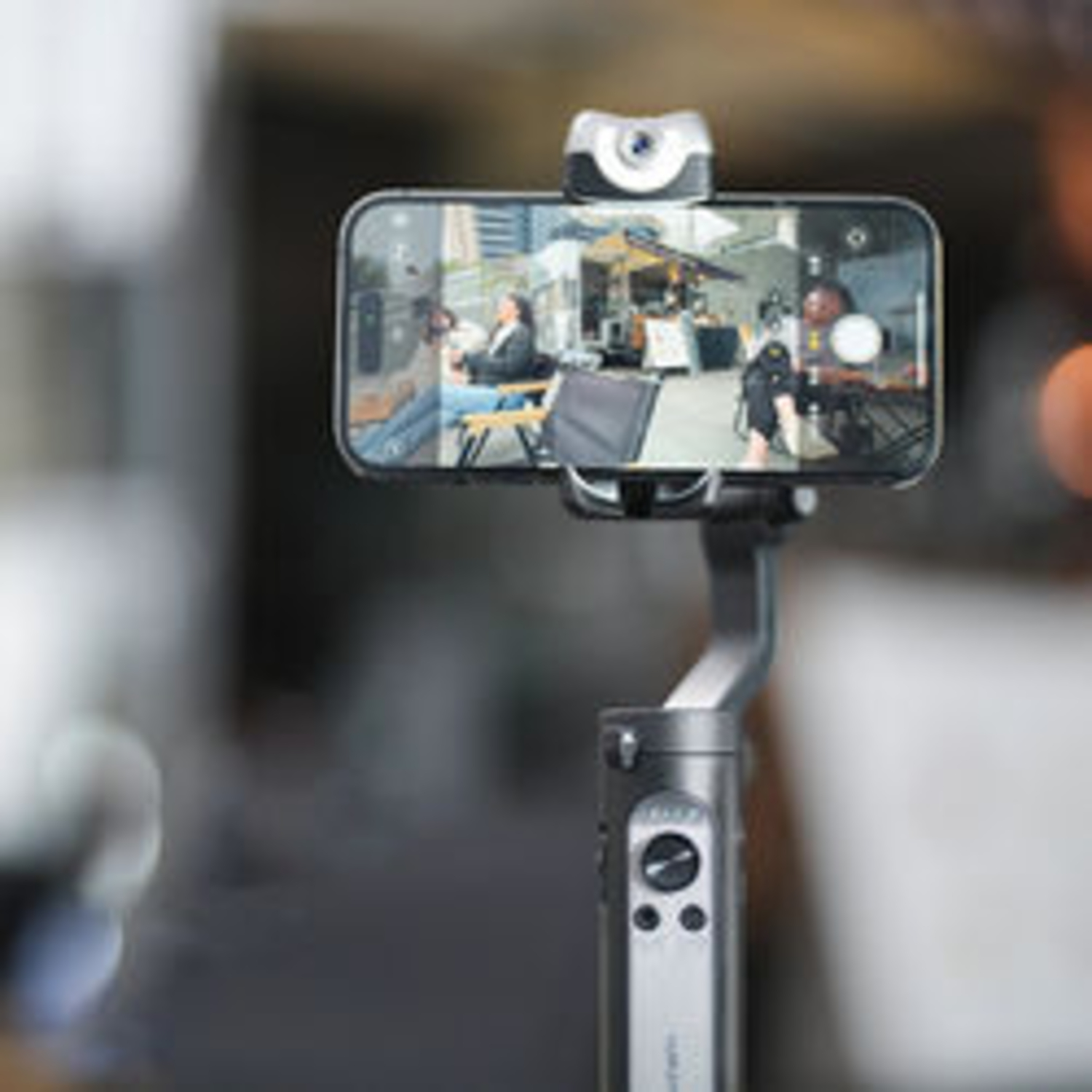 Der Hohem iSteady V2s Smartphone Gimbal kann im Hoch- oder Querformat genutzt werden.