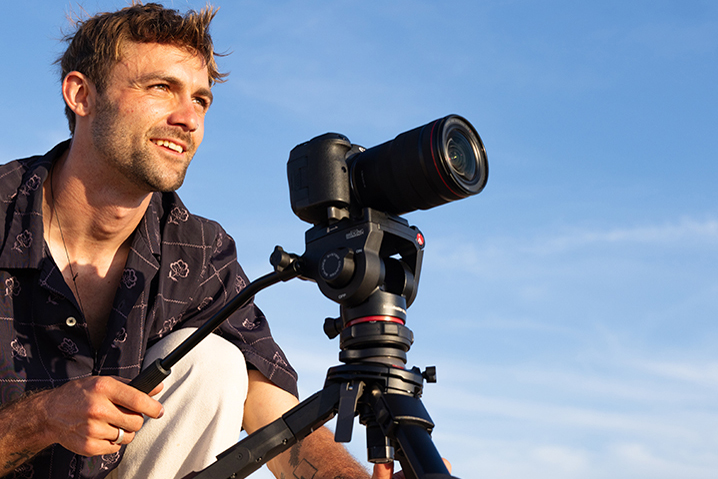 Das man Manfrotto ONE ist als Hybrid Stativ dein zuverlässiger Begleiter.
