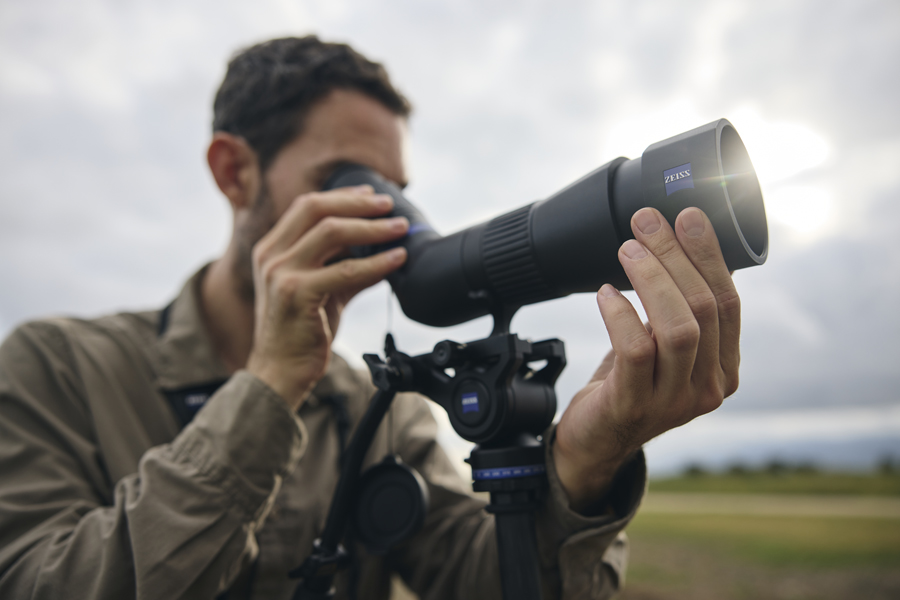 Spektiv mit 20-50x Zoom: das Conquest Apia 65 von Zeiss