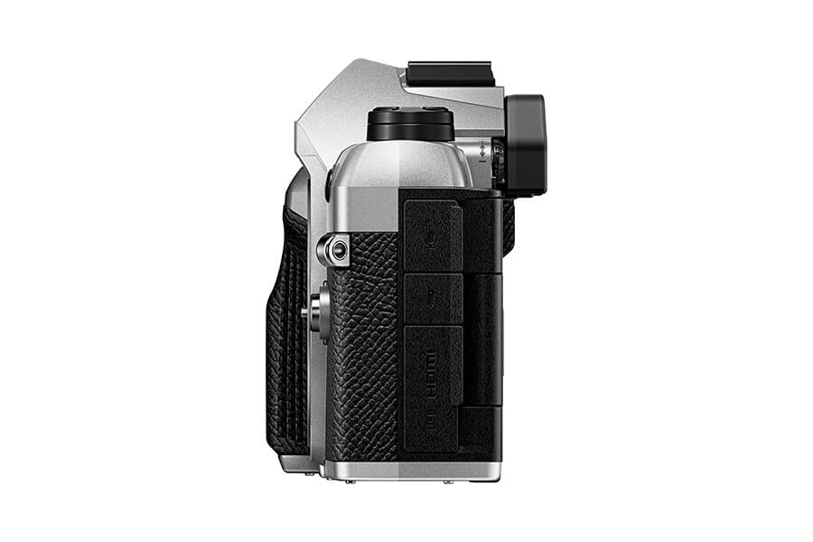 OM System OM-5 Mark II left