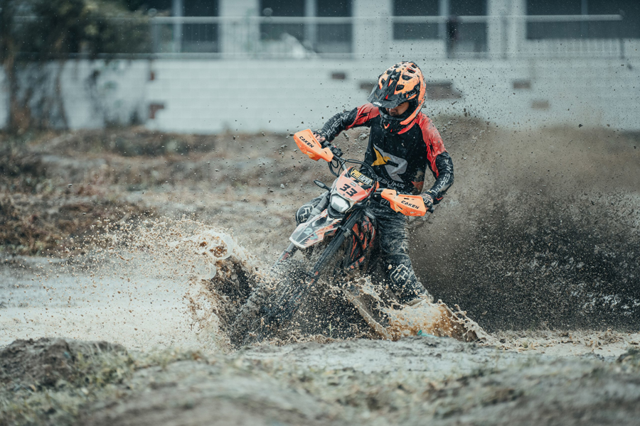 LAOWA AF 200mm F2 FF kaufen