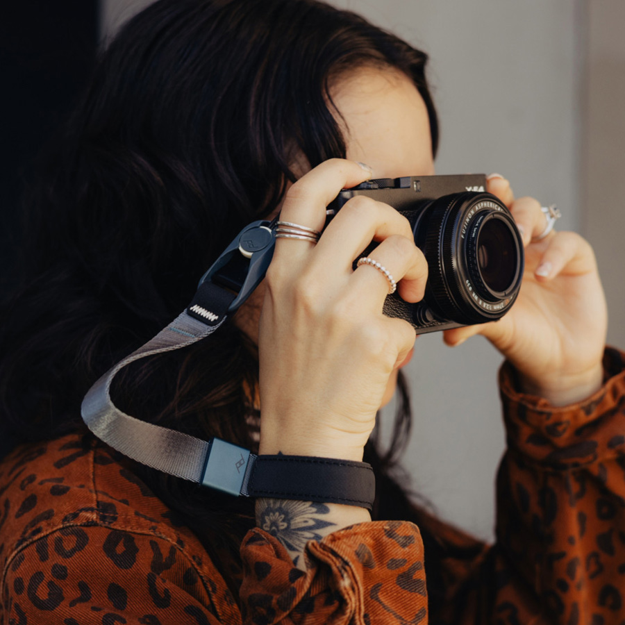 Stilvolle Sicherheit mit dem Cuff von Peak Design