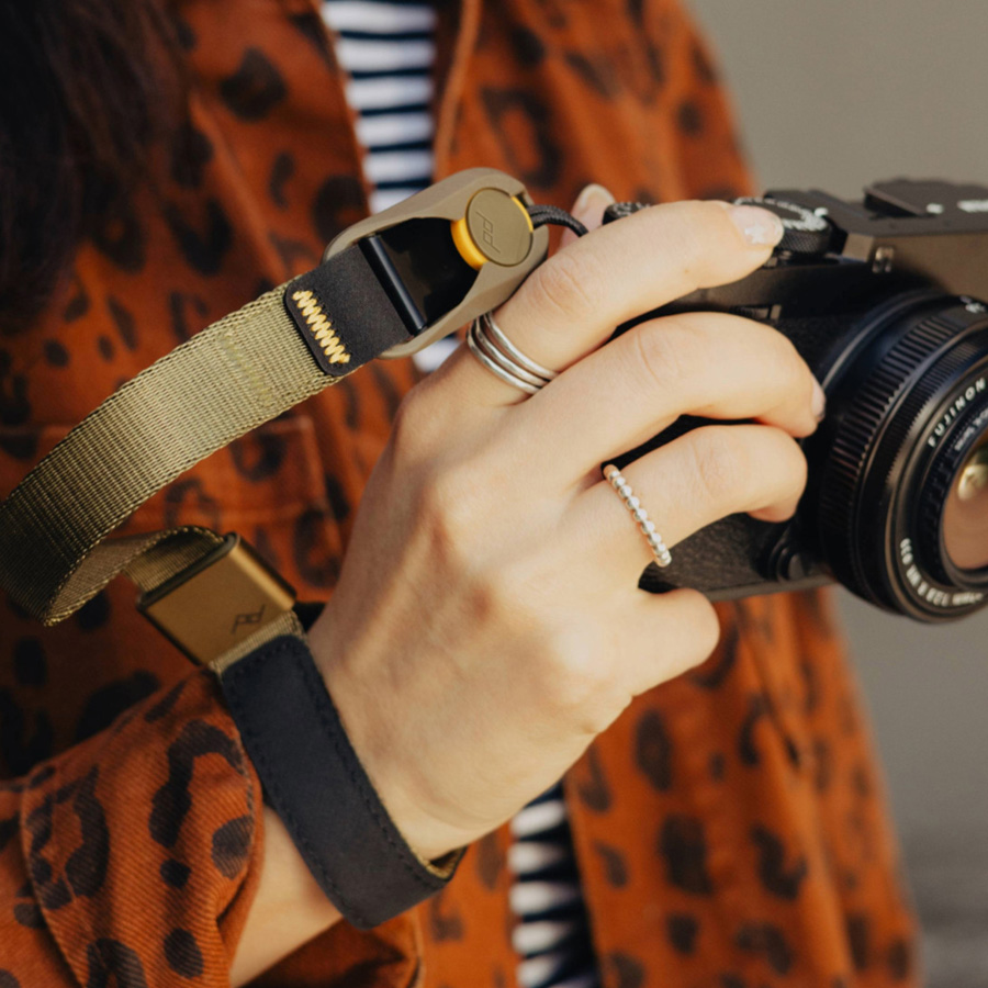 Stilvolle Sicherheit mit dem Cuff von Peak Design