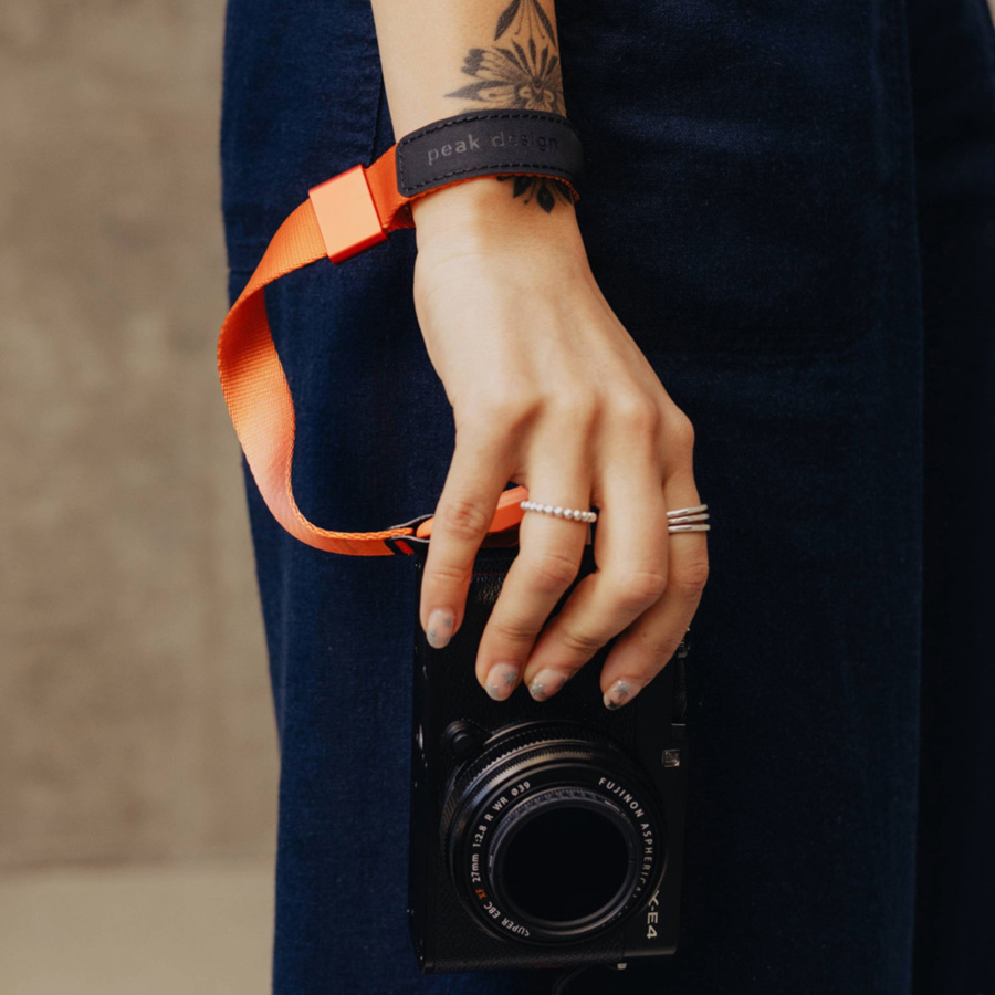 Stilvolle Sicherheit mit dem Cuff von Peak Design