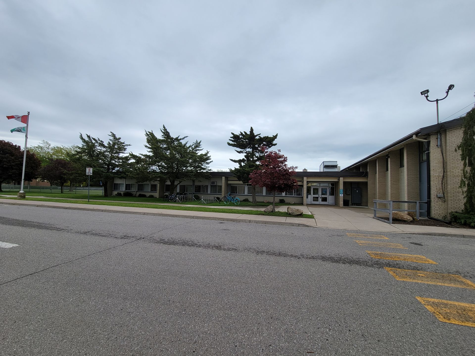 Image of the outside of Magaret PS School