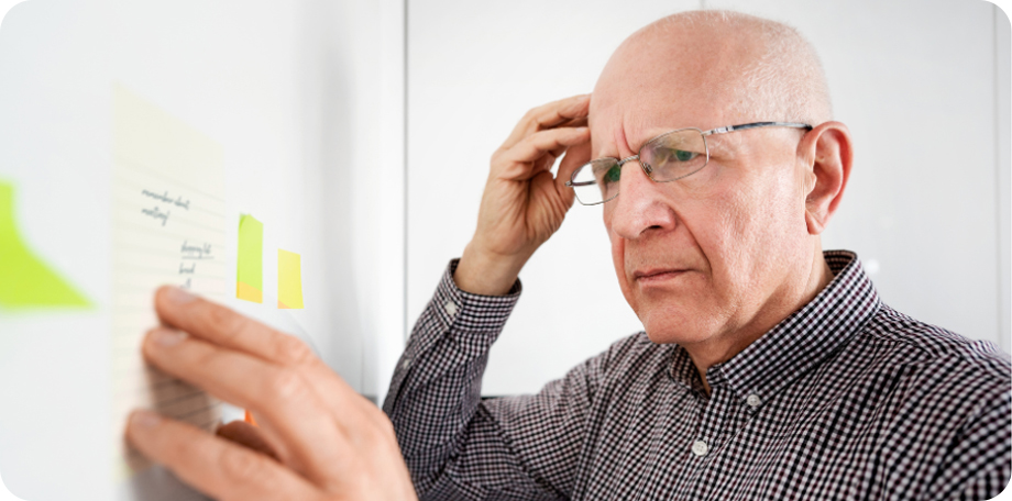 Alzheimer begint met klachten die makkelijk af te doen zijn, als gewone vergeetachtigheid of drukte.