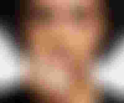 gold ring with one rhinestone