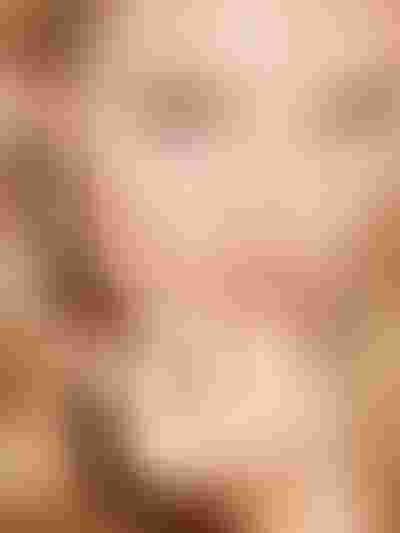 gold rings with rhinestones