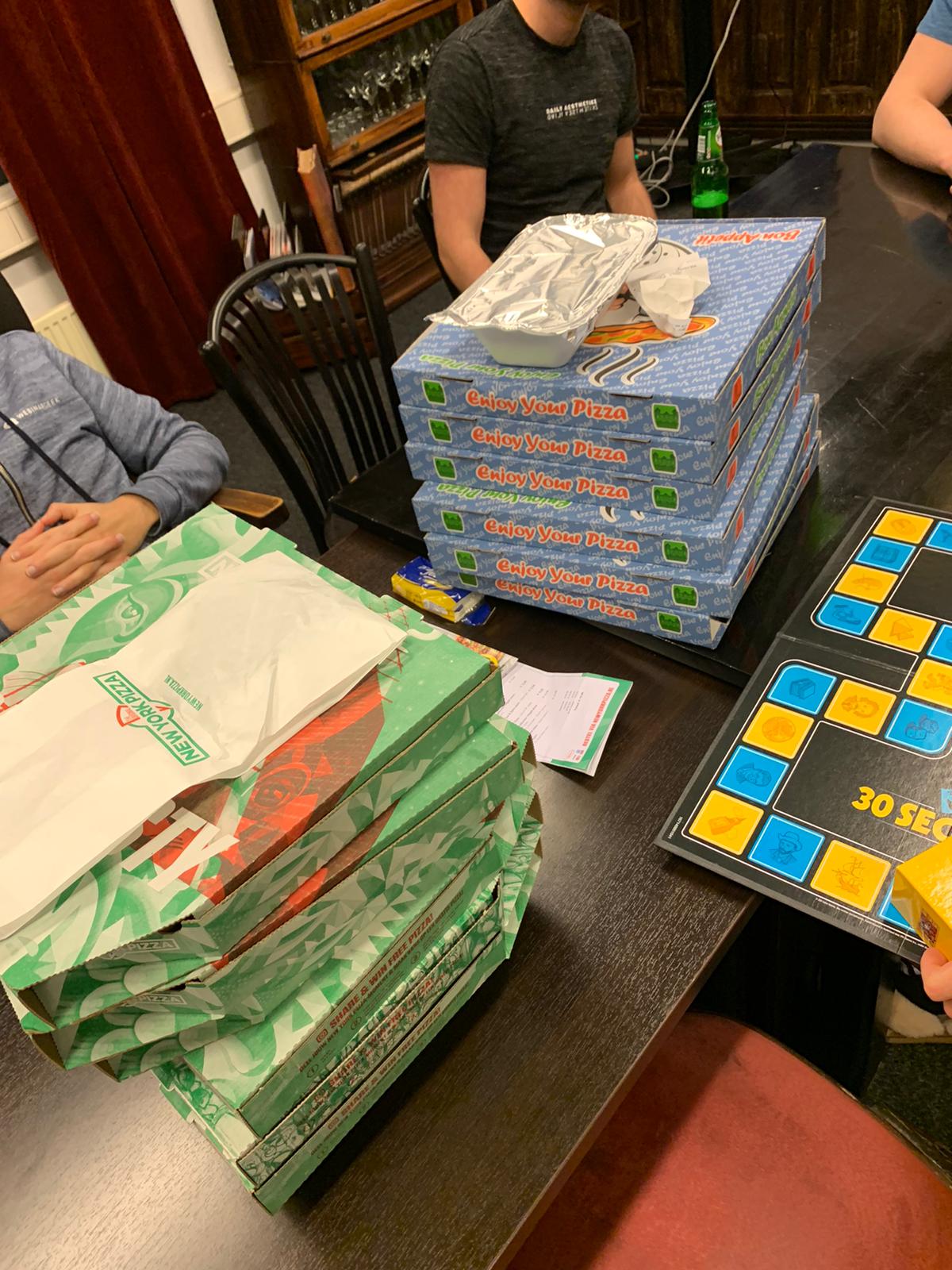 Photo of the pizza delivery