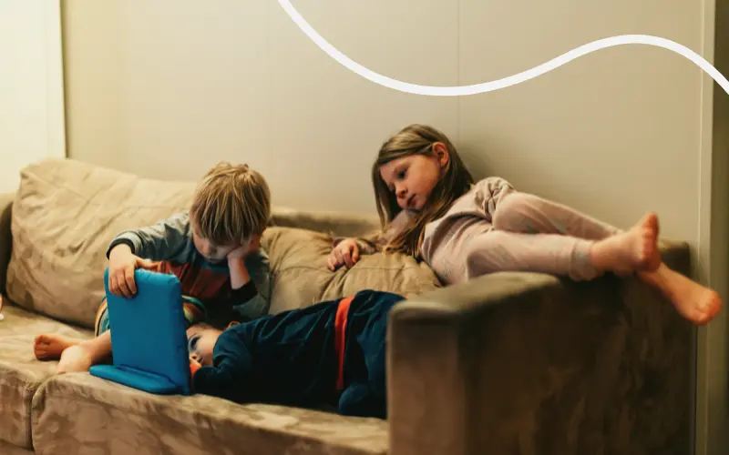Børn streamer på tablet