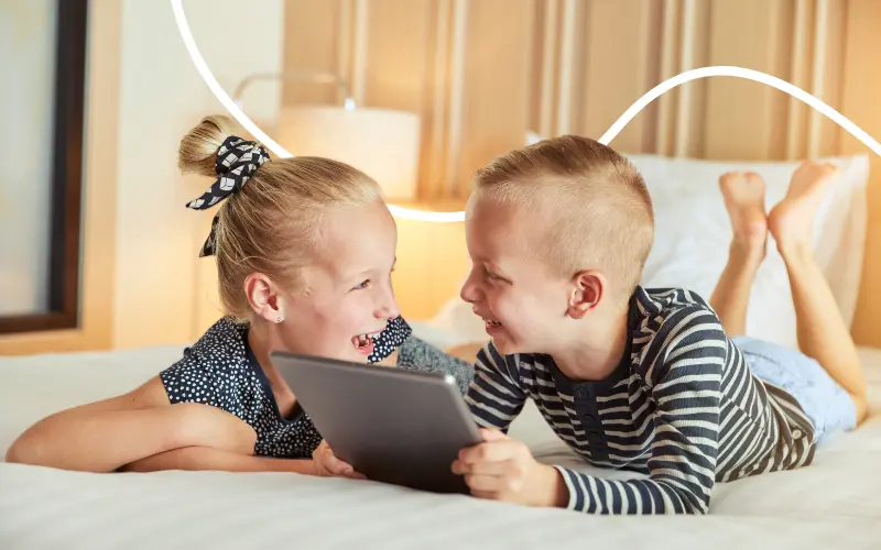 Børn streamer tv på deres tablet