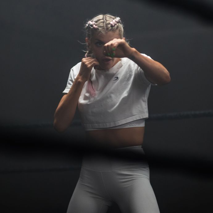 Shanie Smash Shadowboxing For Conditioning