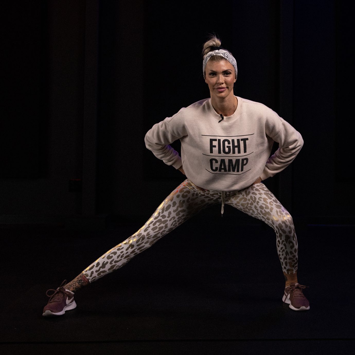 Shanie Smash Lateral Lunge
